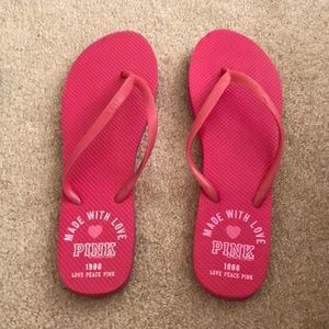 PINK Victoria’s Secret flip flops